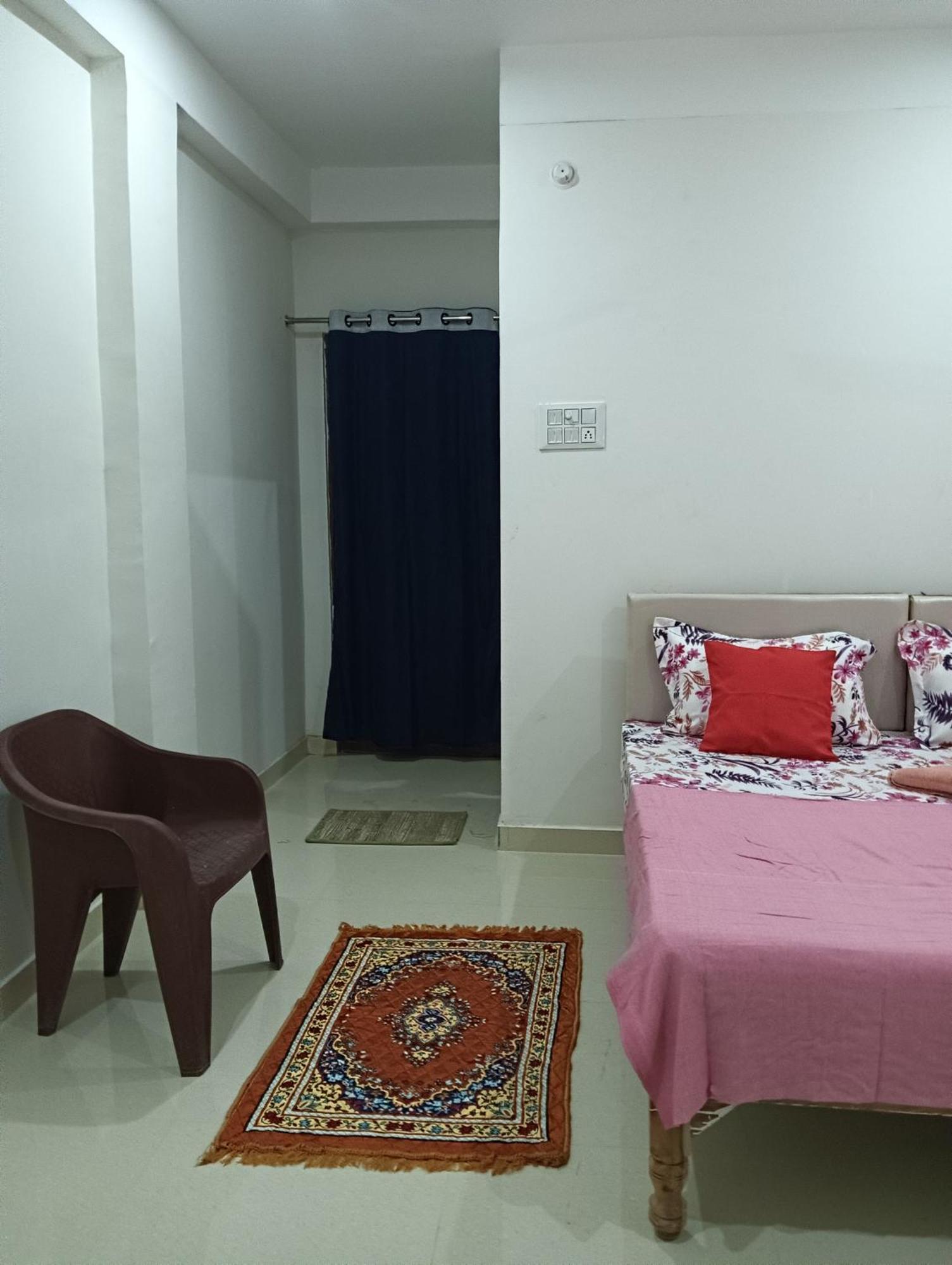 Kedar Guest House Ayodhya Extérieur photo